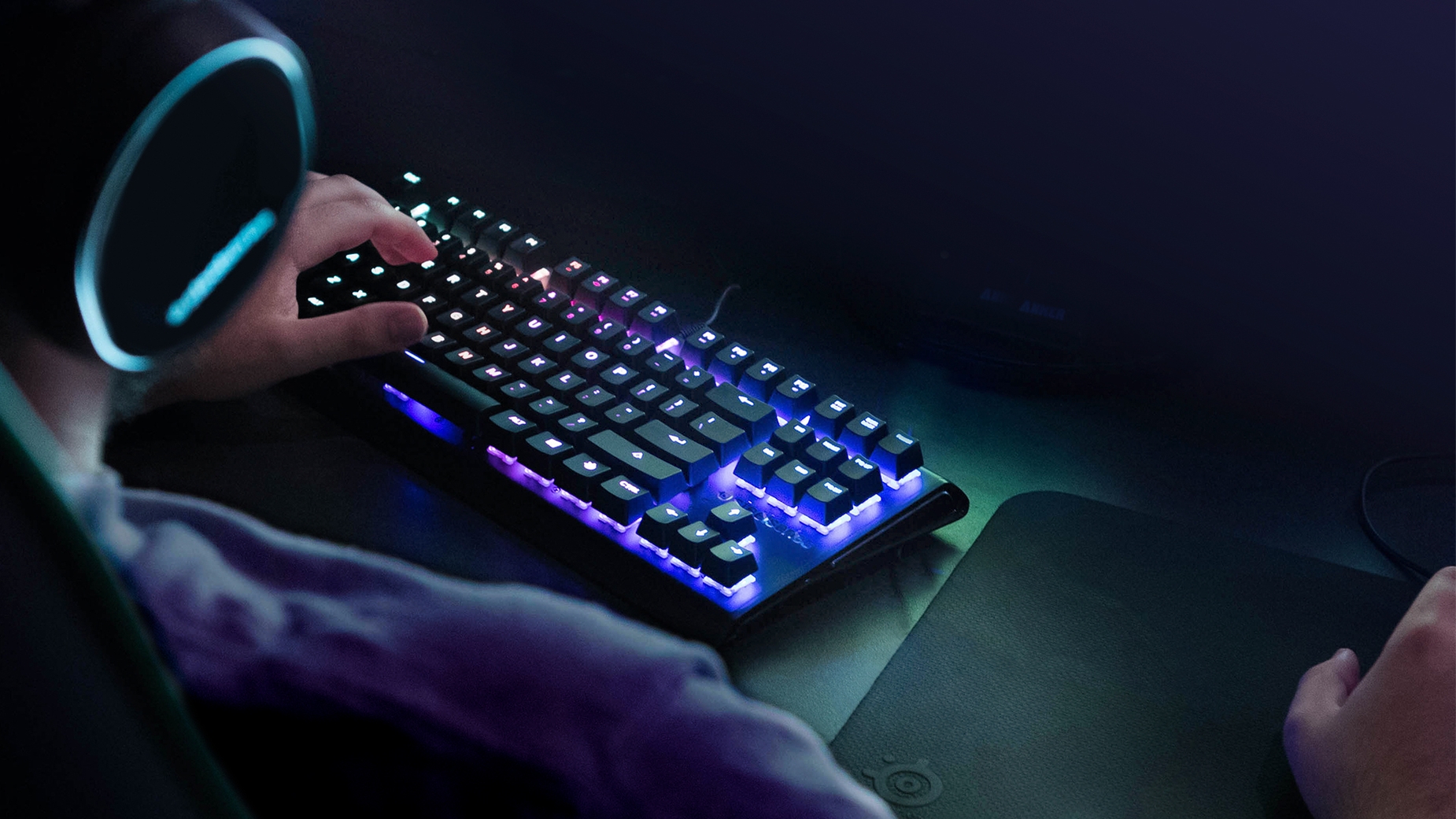 Apex M750 TKL, Keyboard Gaming dari SteelSeries