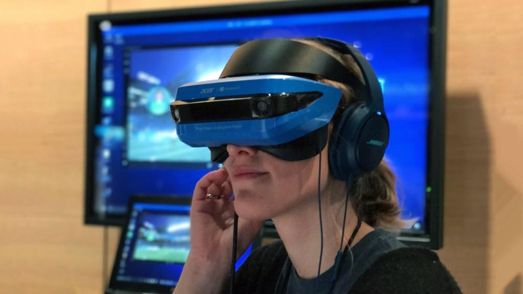 Headset Acer Windows Mixed Reality Segera Dirilis!